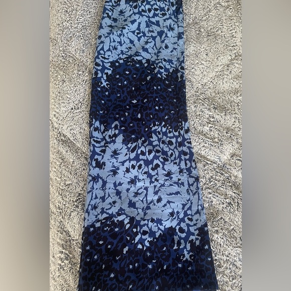 Jessica Simpson Wide Leg Pants Blues and black colors throughout in Size Large - Picture 14 of 14